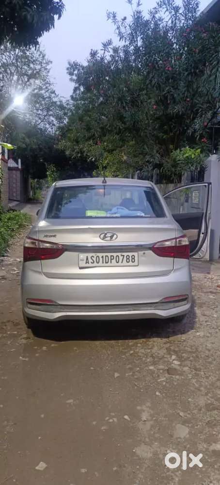 Hyundai Xcent 2018 Petrol 42000 Km Driven