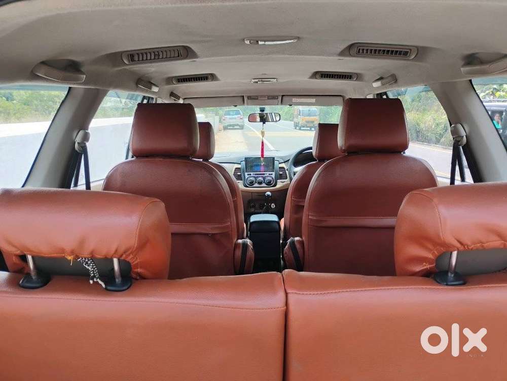 Toyota Innova 2.5 Gx 8 Str Bs-iii, 2015, Diesel