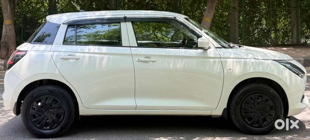 Maruti Suzuki Swift Lxi Optional-o, 2025, Petrol