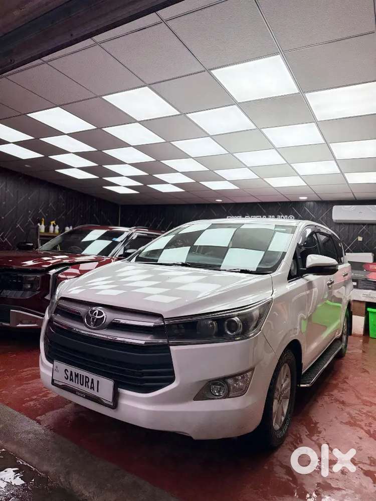 Innnova Crysta 2.4 V/8 Seater/2019/68,000km