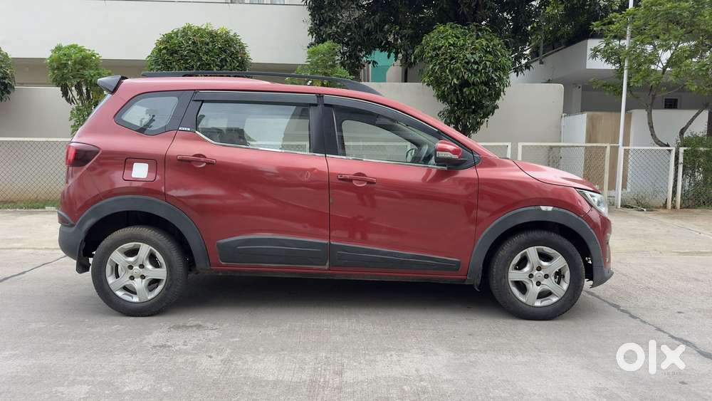 Renault Triber Rxz, 2019, Petrol