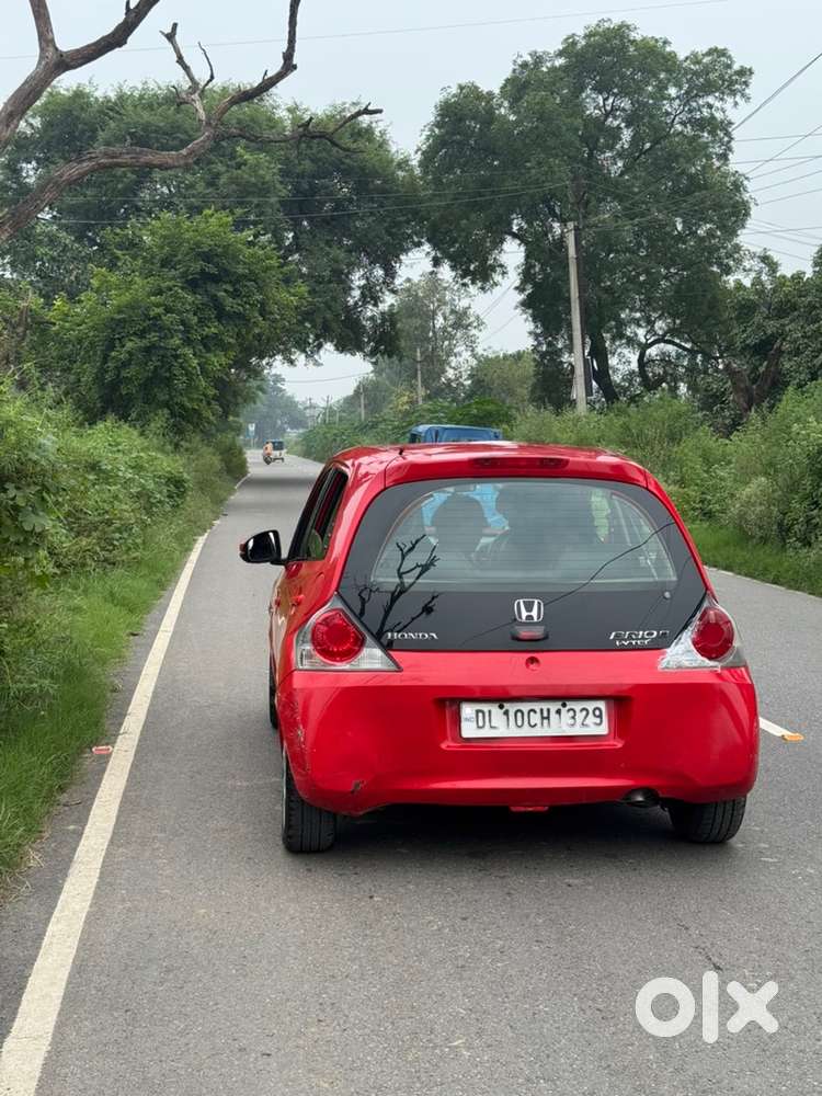 Honda Brio Petrol +cng 2015
