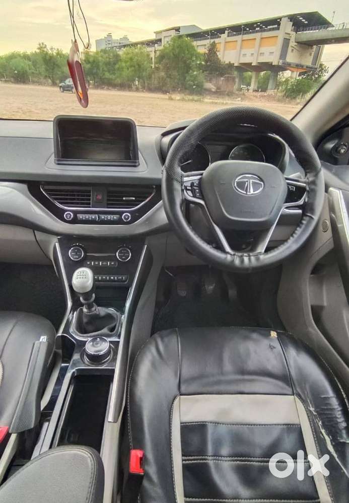 Tata Nexon Xz Plus (hs), 2017