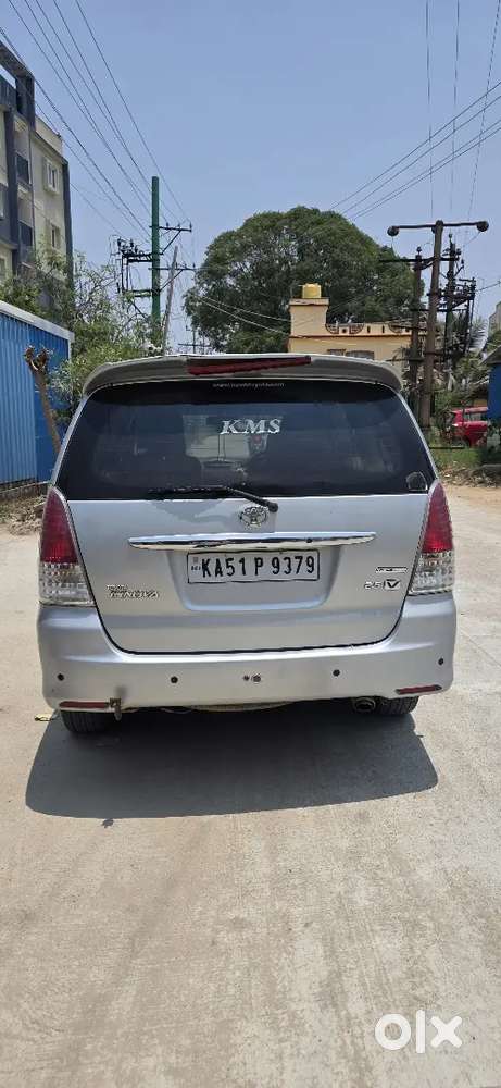 Toyota Innova 2.5 V Topend , Showroom Serviced With No Claims