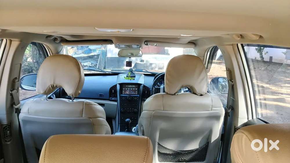 Mahindra Xuv500 W10 | 2015 | Dl Registered | 90k Km | 2nd Owner | ₹3.9