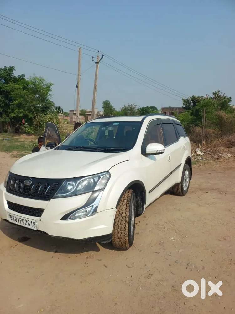 Mahindra Xuv500 2016 Diesel 130000 Km Driven