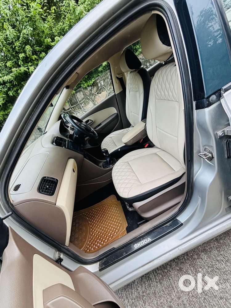 Skoda Rapid 1.6 Mpi Ambition, 2012, Petrol