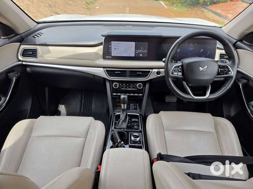 Mahindra Xuv700 Ax7 Luxury Pack Awd, 2022, Diesel