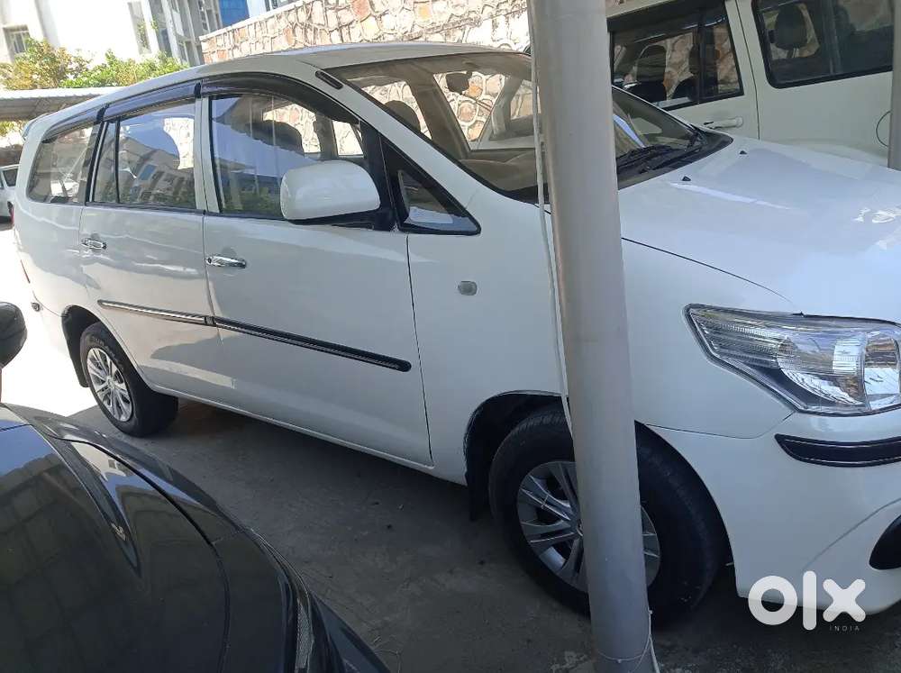 Toyota Innova 2012 Diesel Well Maintained
