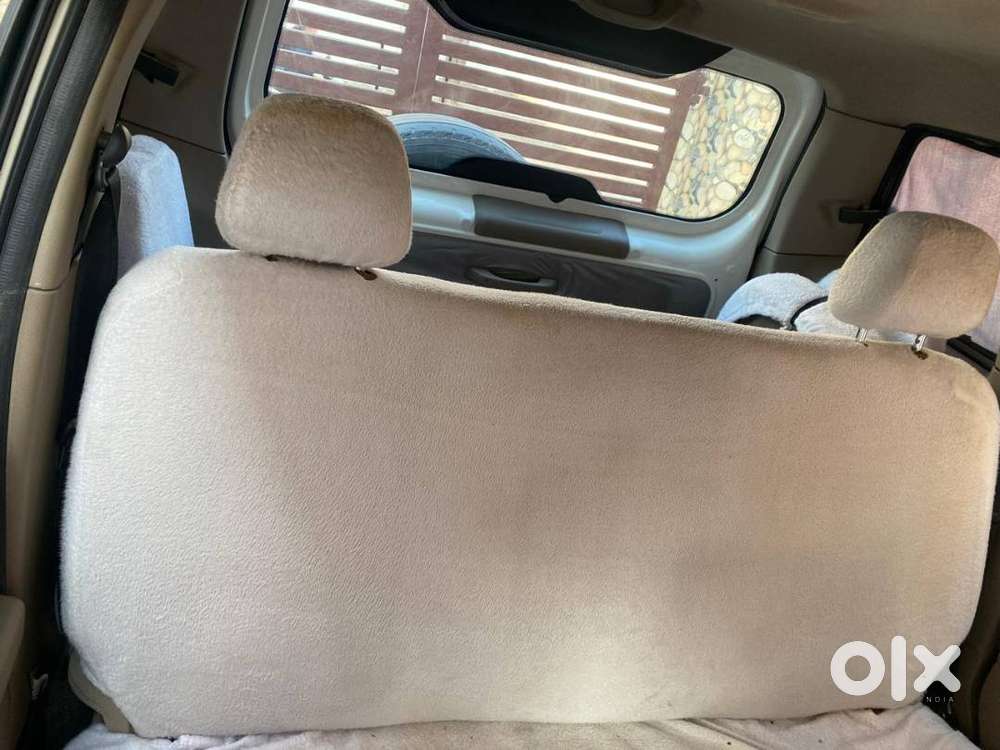 Mahindra Tuv 300 (2020)