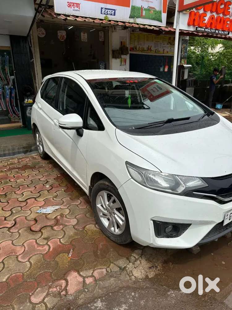 Honda Jazz 2016 Petrol 100000 Km Driven