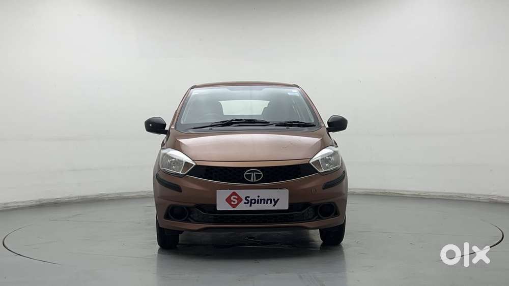 Tata Tigor Xe, 2017, Petrol