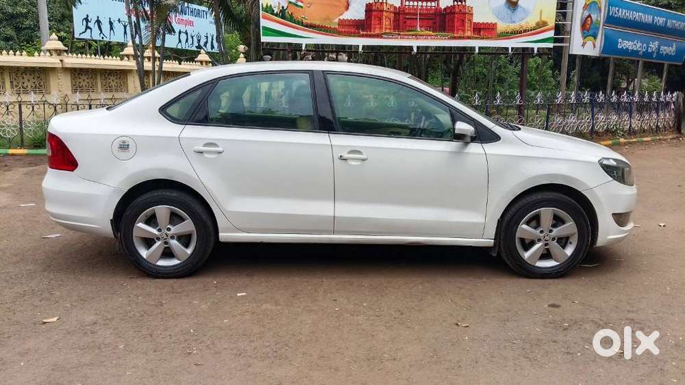 Skoda Rapid 1.6 Mpi Ambition, 2016, Diesel