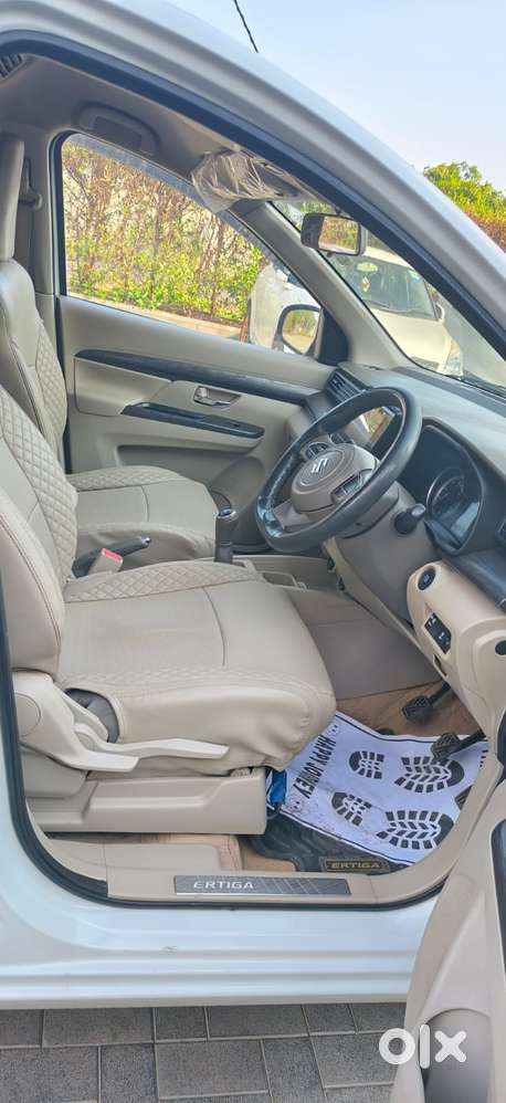Maruti Suzuki Ertiga Zxi (o) Cng [2022-2023], 2022, Cng & Hybrids