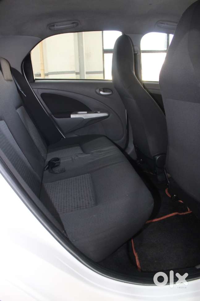 Toyota Etios 2010-2012 G, 2011, Petrol