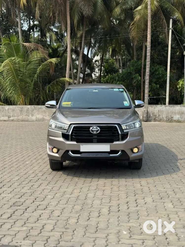 Toyota Innova Crysta 2017 High Quality