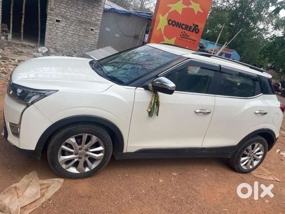 Mahindra Xuv300 2021 Petrol Well Maintained