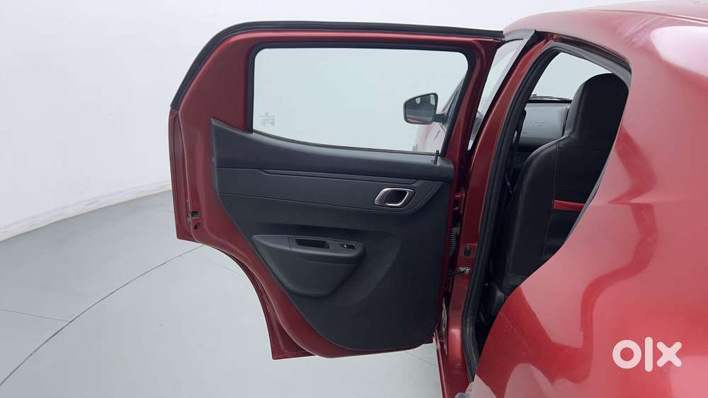 Renault Kwid 2019-ongoing 1.0 Rxt (o), 2019, Petrol