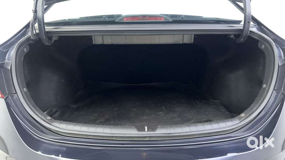 Hyundai Verna 1.0 Sx (o) Turbo Gdi Dct, 2022, Petrol