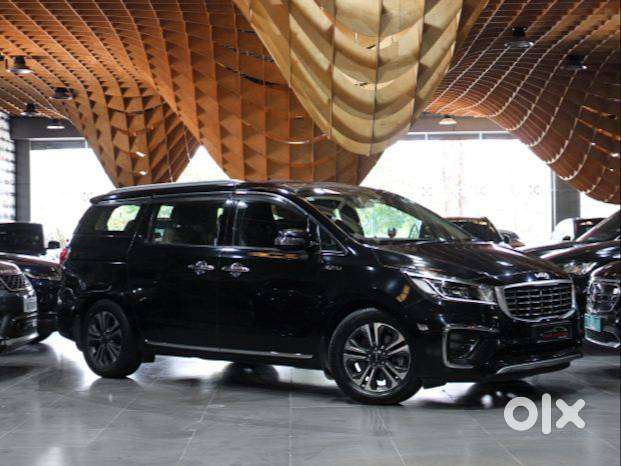 Kia Carnival Limousine + - Clean Car
