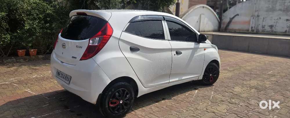 Hyundai Eon 2015 Petrol 110000 Km Driven