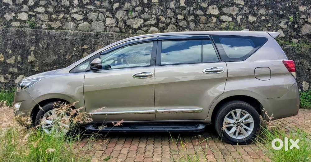 Toyota Innova Crysta 2.4 G Mt 8s, 2018, Diesel