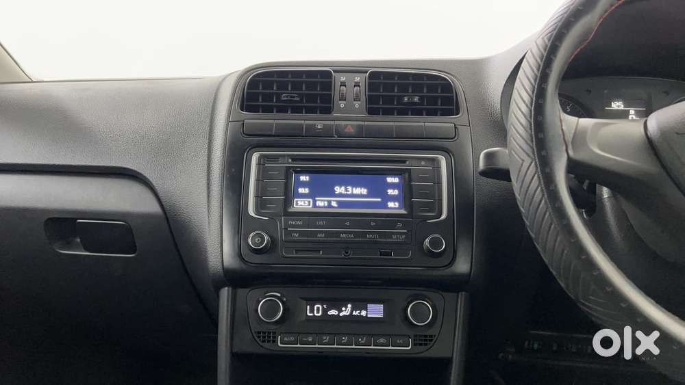 Volkswagen Polo 1.0 Tsi Comfortline At, 2022, Petrol