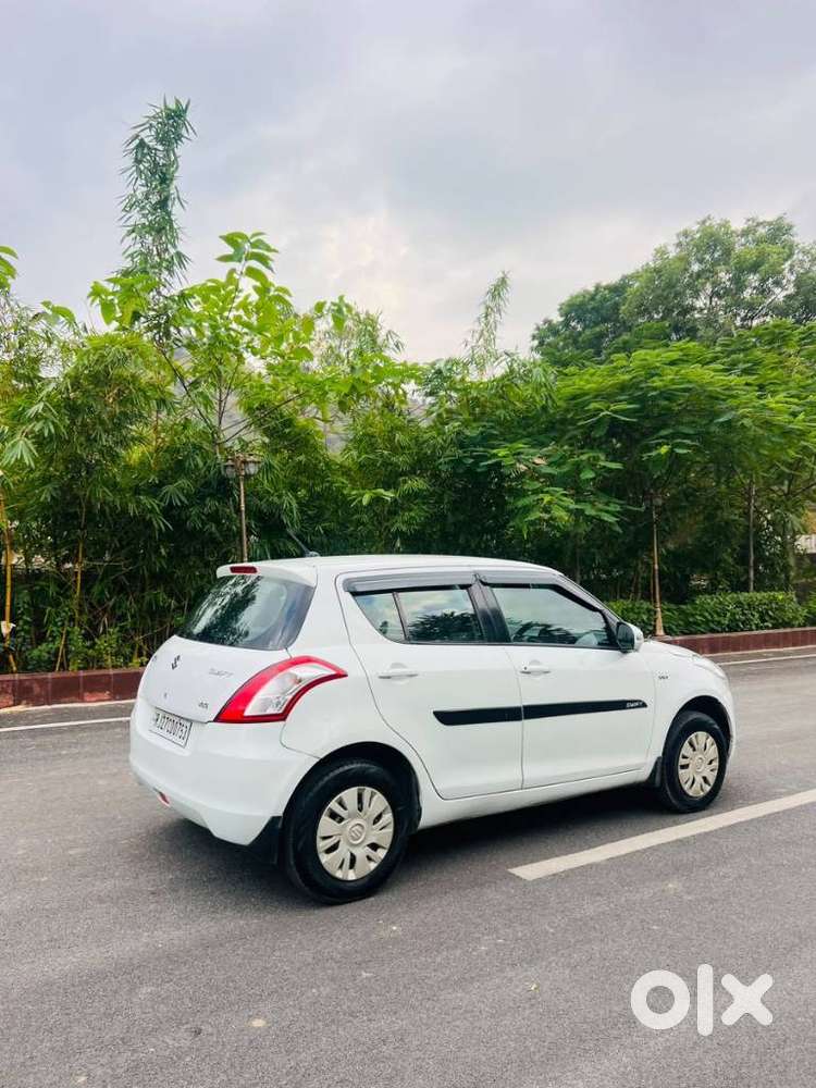 Maruti Suzuki Swift Vxi + Manual, 2011, Petrol