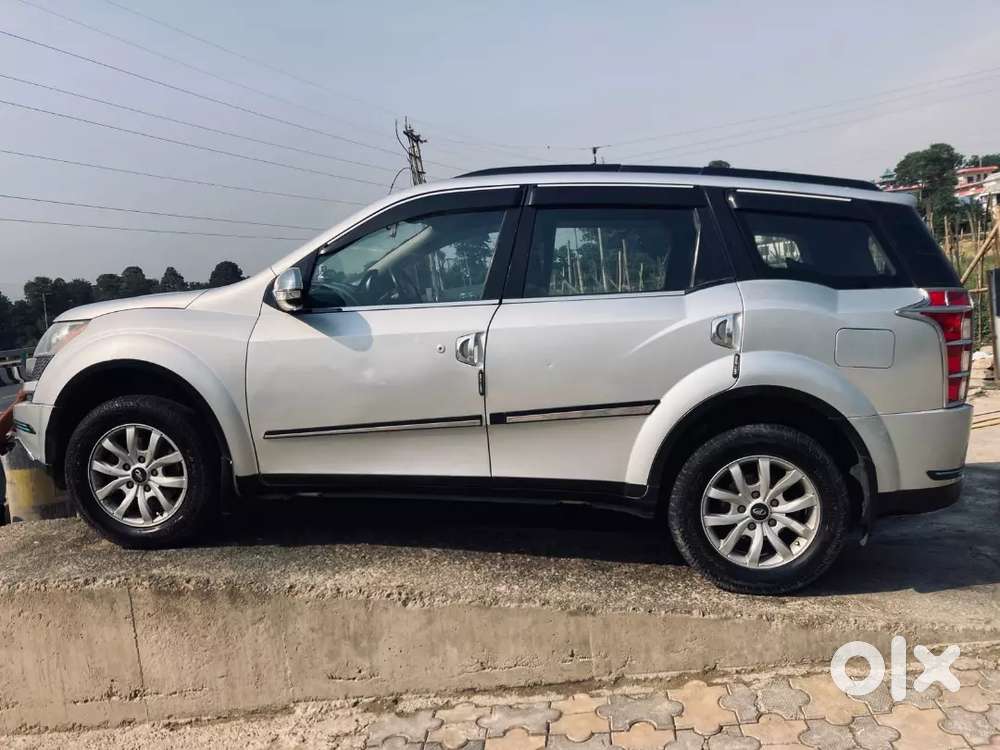 Mahindra Xuv500 2015 Diesel 107899 Km Driven