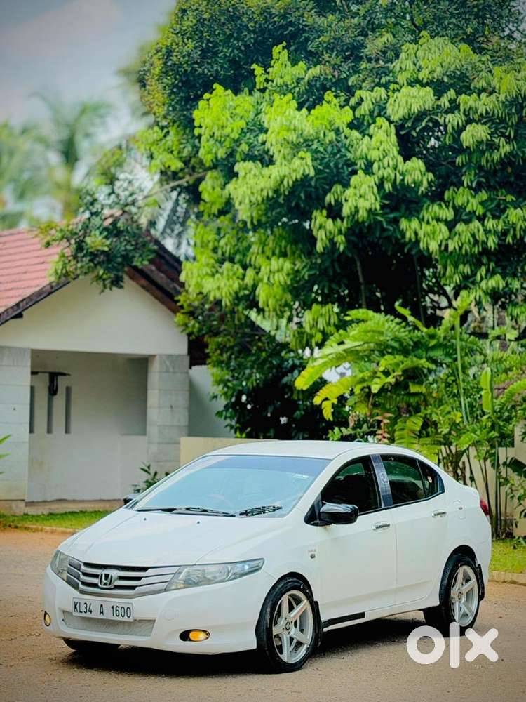 Honda Petrol Car 2010