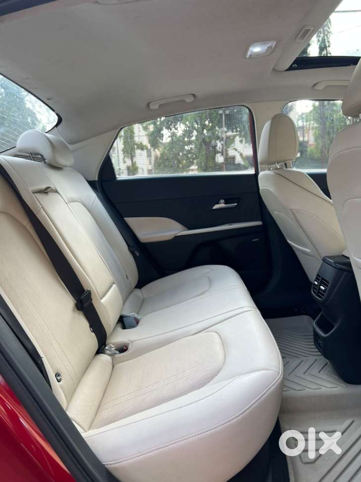 Hyundai Verna 1.5 Sx (o) Ivt, 2023