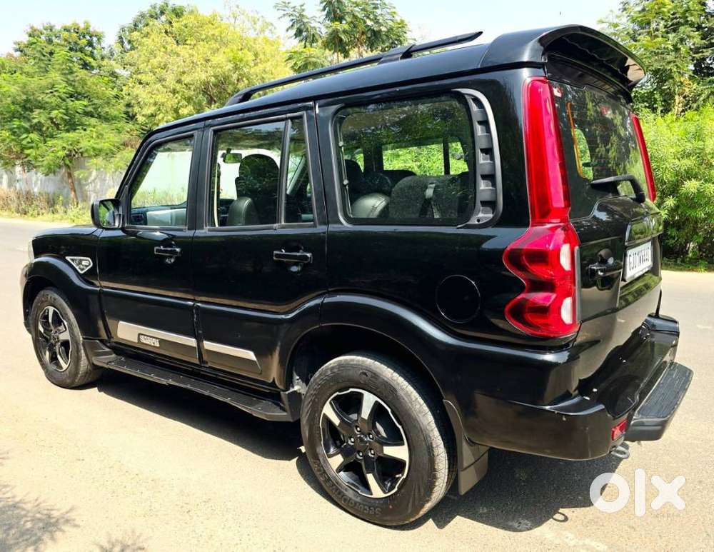 Mahindra Scorpio S11 Mt 7s, 2025, Diesel