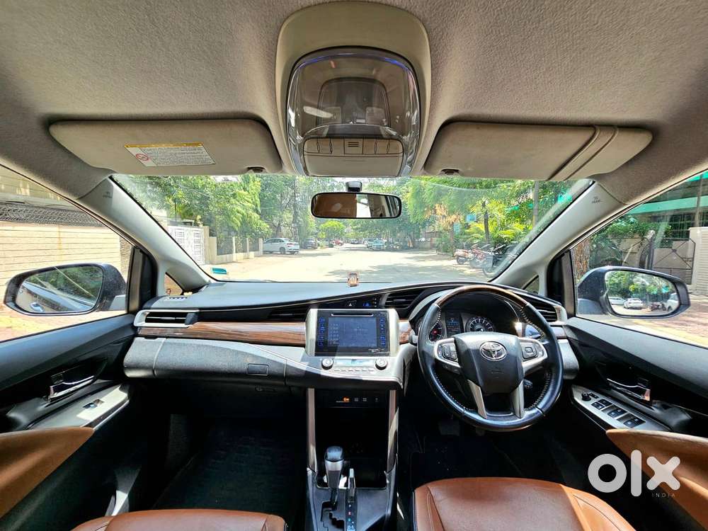 Toyota Innova Crysta 2.8z Automatic, 2016, Diesel