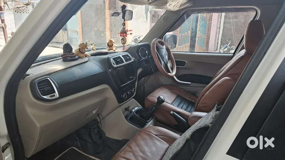 I M Selling My Xuv Car Tuv 3oo T10