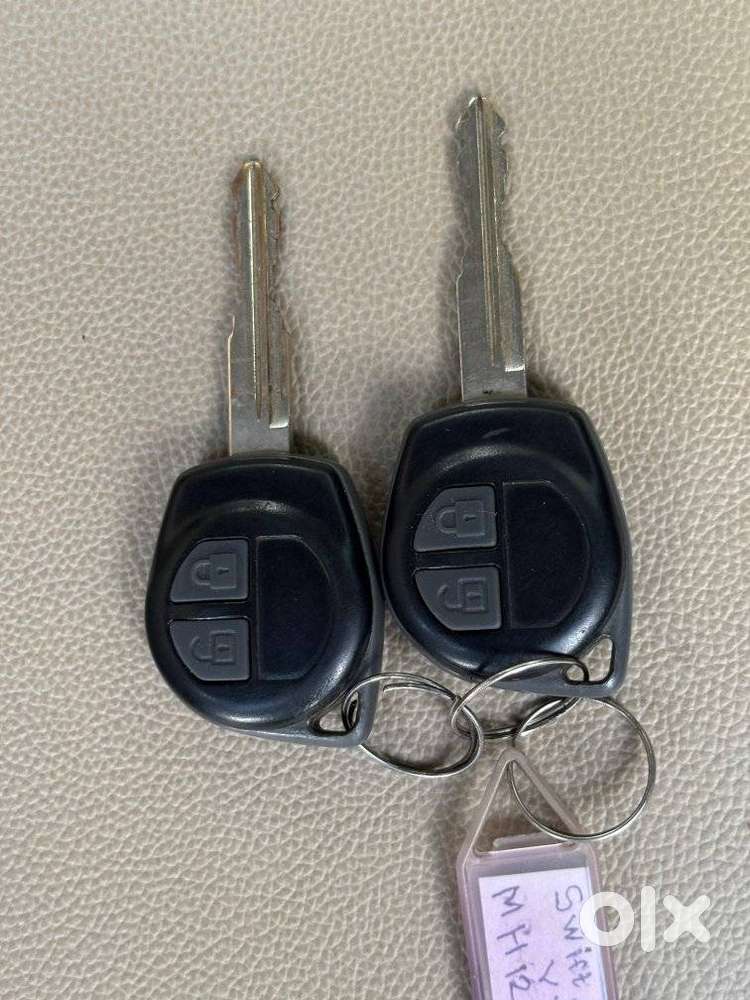 Maruti Suzuki Swift Dzire Vxi Optional, 2014, Petrol