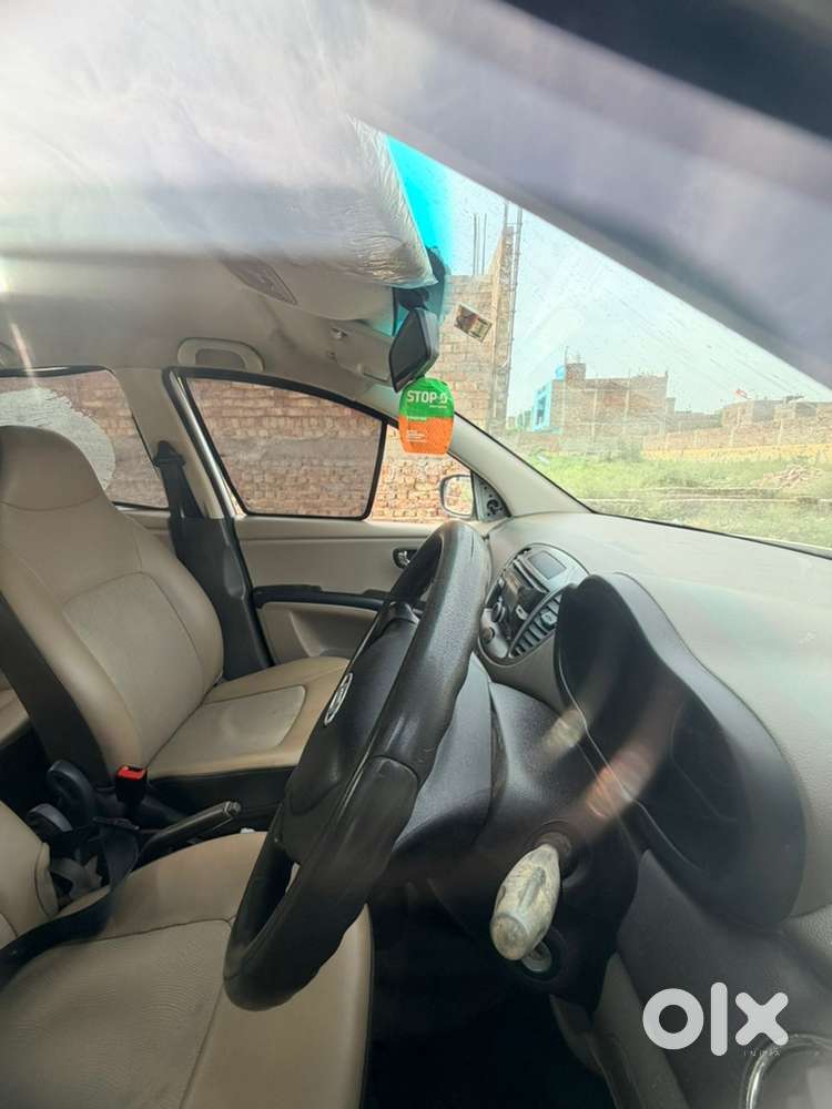 Hyundai I10 2013 Petrol 70000 Km Driven