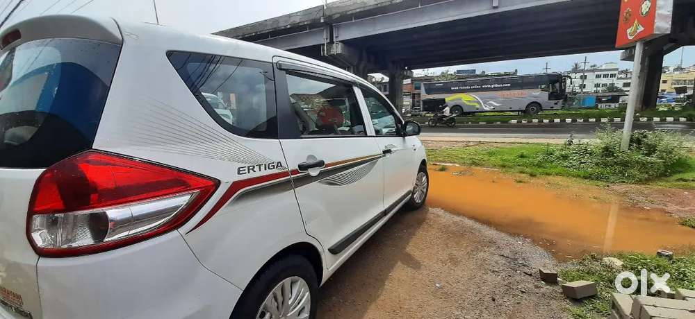 Maruti Suzuki Ertiga 2012