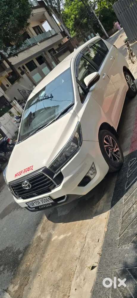 Toyota Innova Crysta 2025