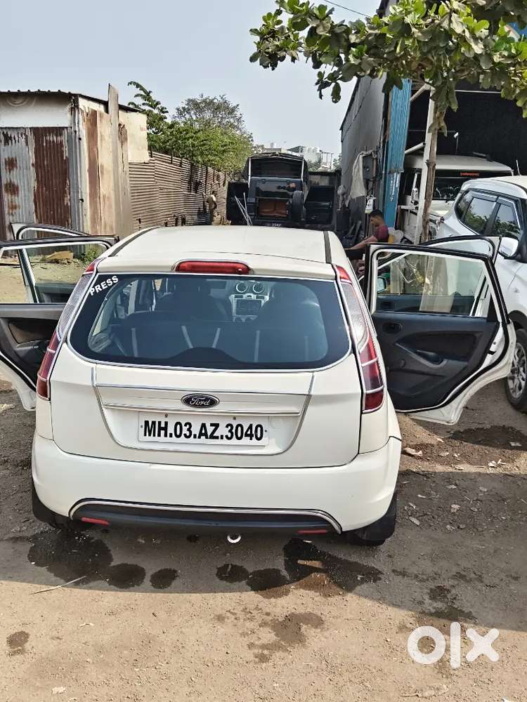 Ford Figo Diesel 2011 New Tyre, New Battery Well Maintain Family Car