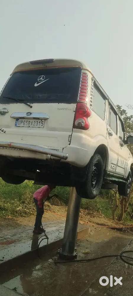 Mahindra Scorpio 2011