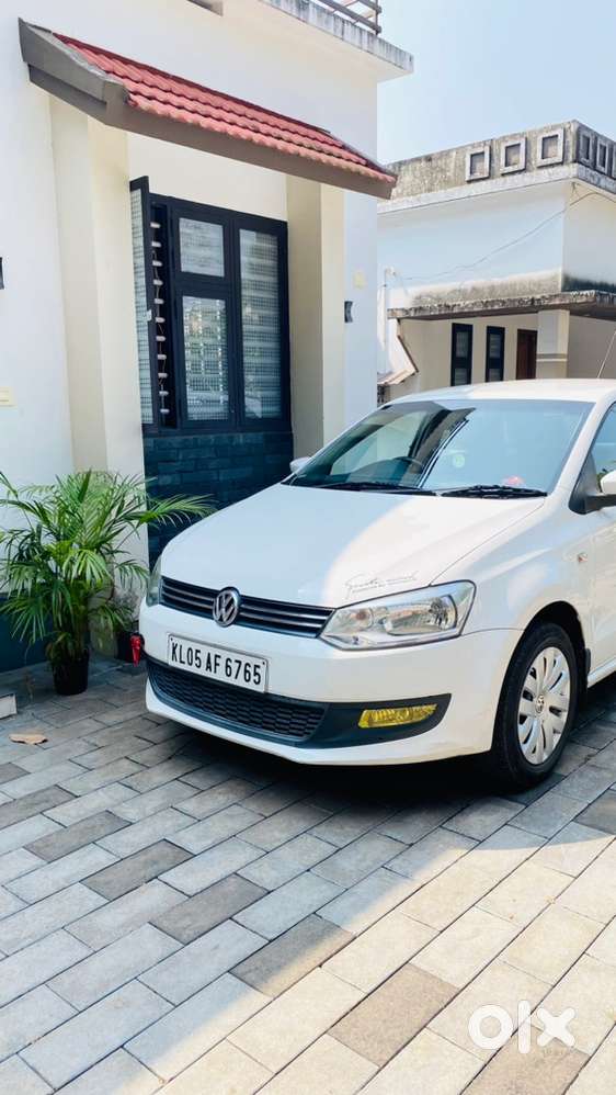 Volkswagen Polo Petrol Manual 2012 Model