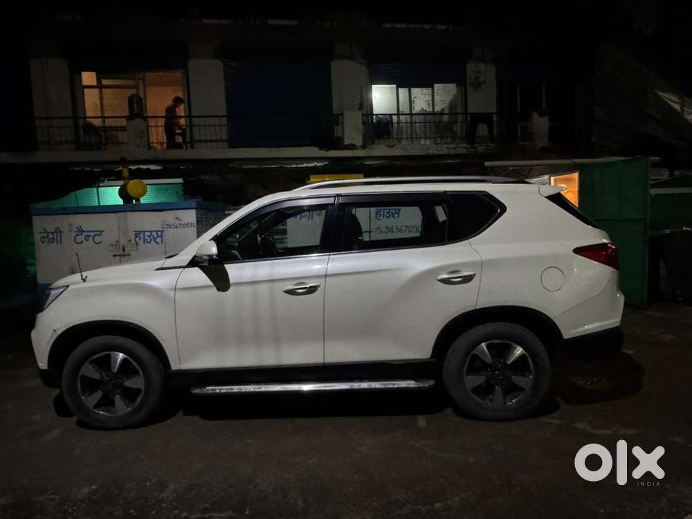 Mahindra Alturas G4 4x4 2019