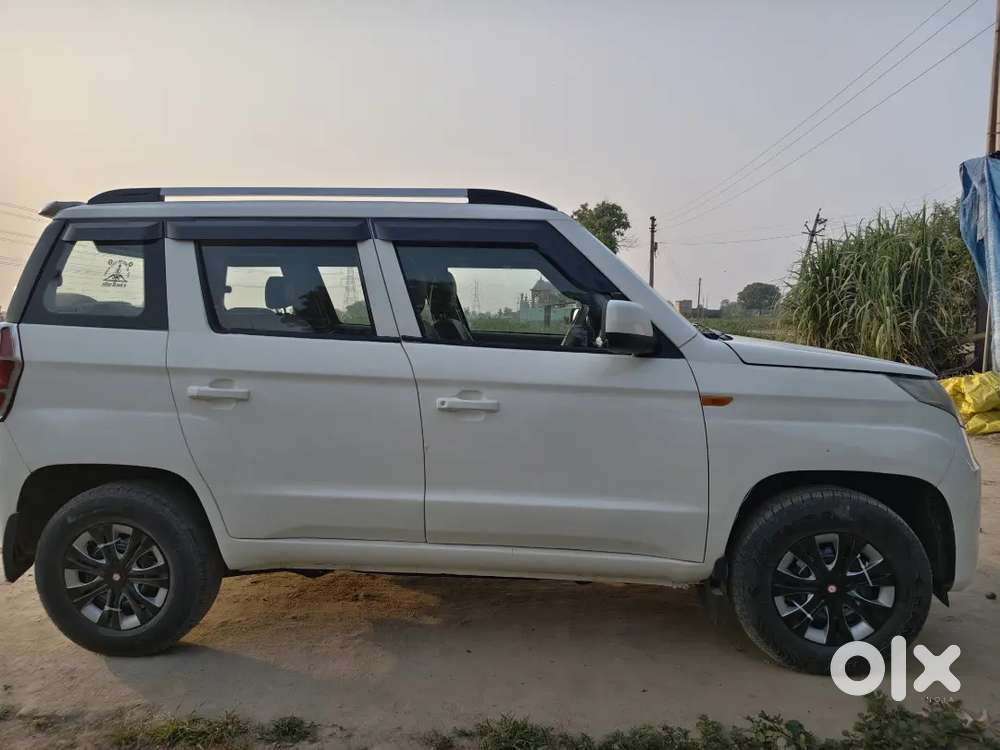 Mahindra Tuv 300 2017 Diesel Well Maintained