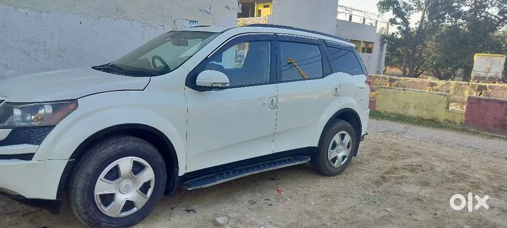 Mahindra Xuv500 2015 Diesel 92000 Km Driven