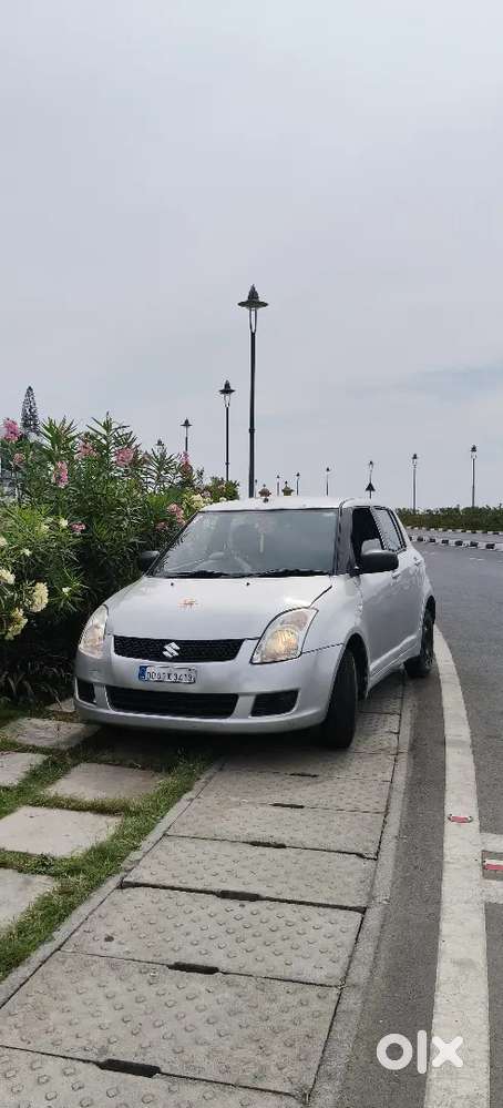 Maruti Suzuki Swift Lxi 2006