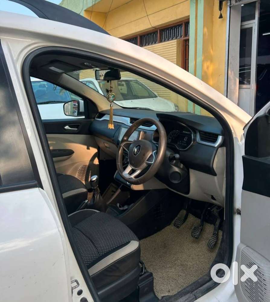 Renault Triber Rxz, 2020, Petrol