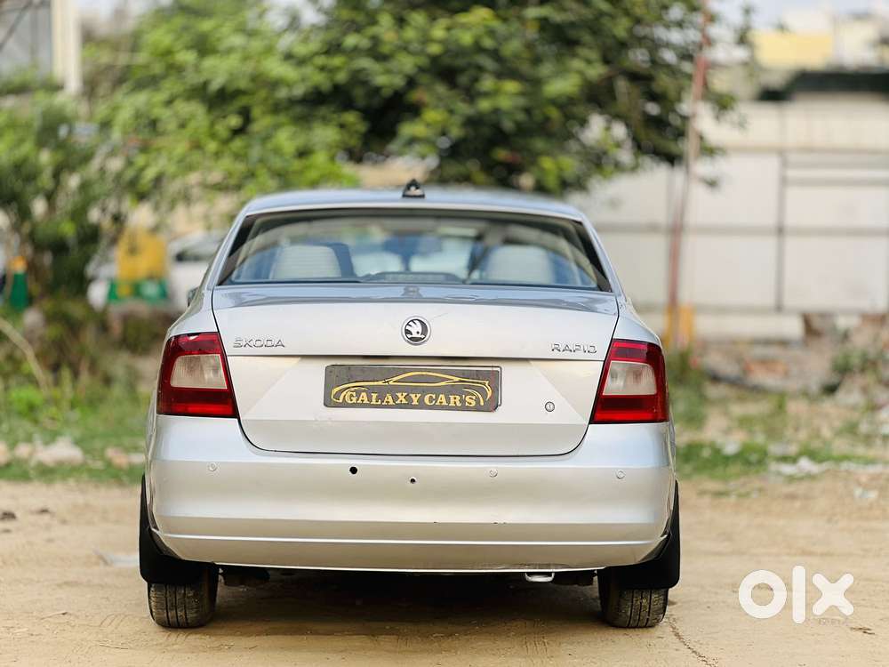 Skoda Rapid 1.6 Mpi Elegance Plus, 2013, Petrol