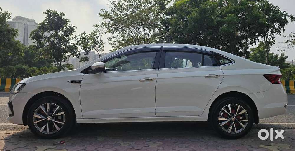 Skoda Slavia Style 1.5l Tsi Mt, 2022, Petrol