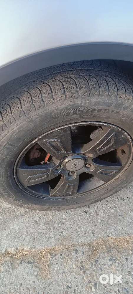 Mahindra Xuv500 2013