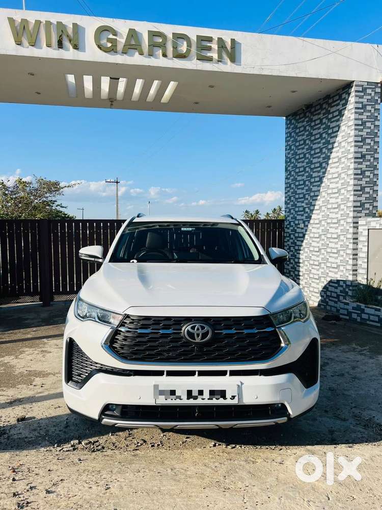 Toyota Innova Hycross 2.0 Vx Hybrid 7 Str, 2023, Petrol